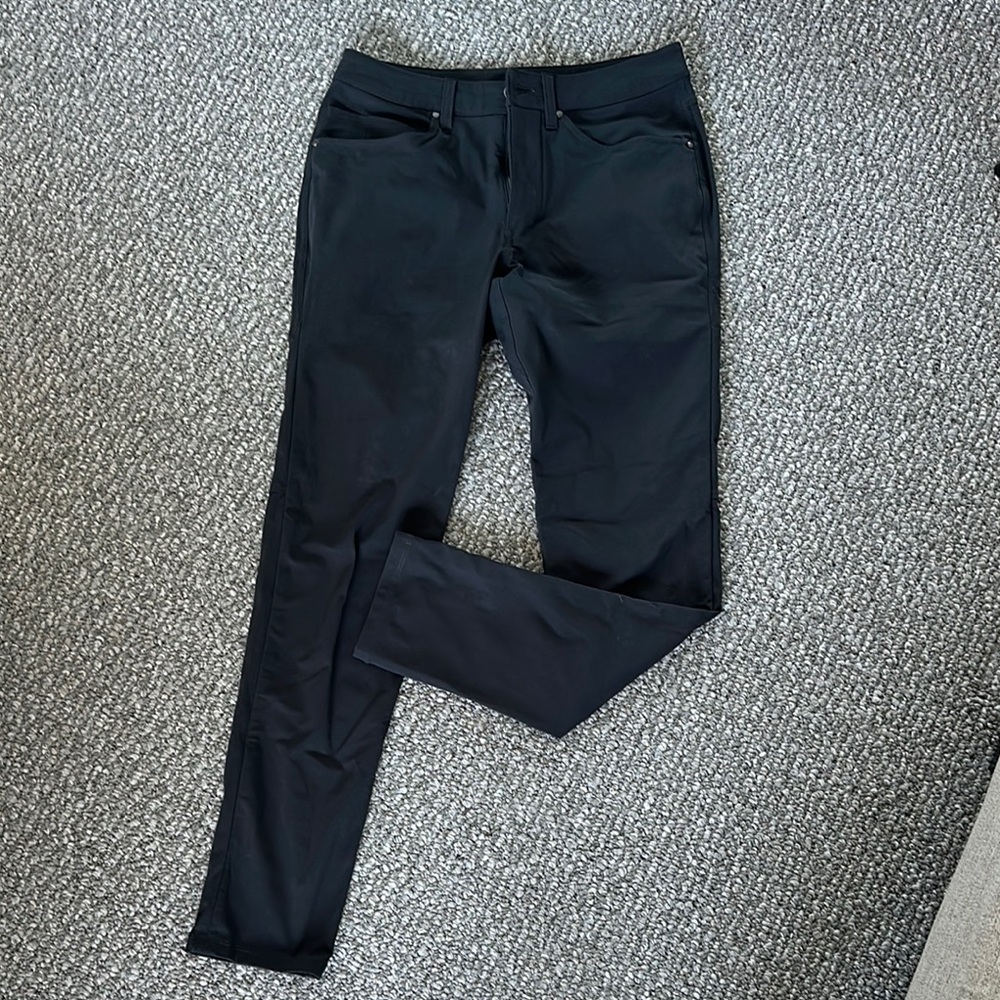 Men’s Lululemon Dark Gray ABC Slim Fit Pants